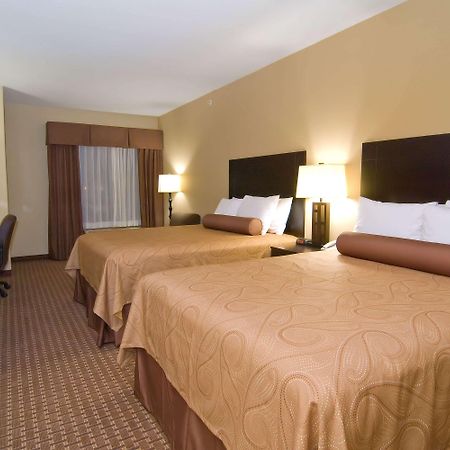 Best Western Bastrop Pines Inn Room photo