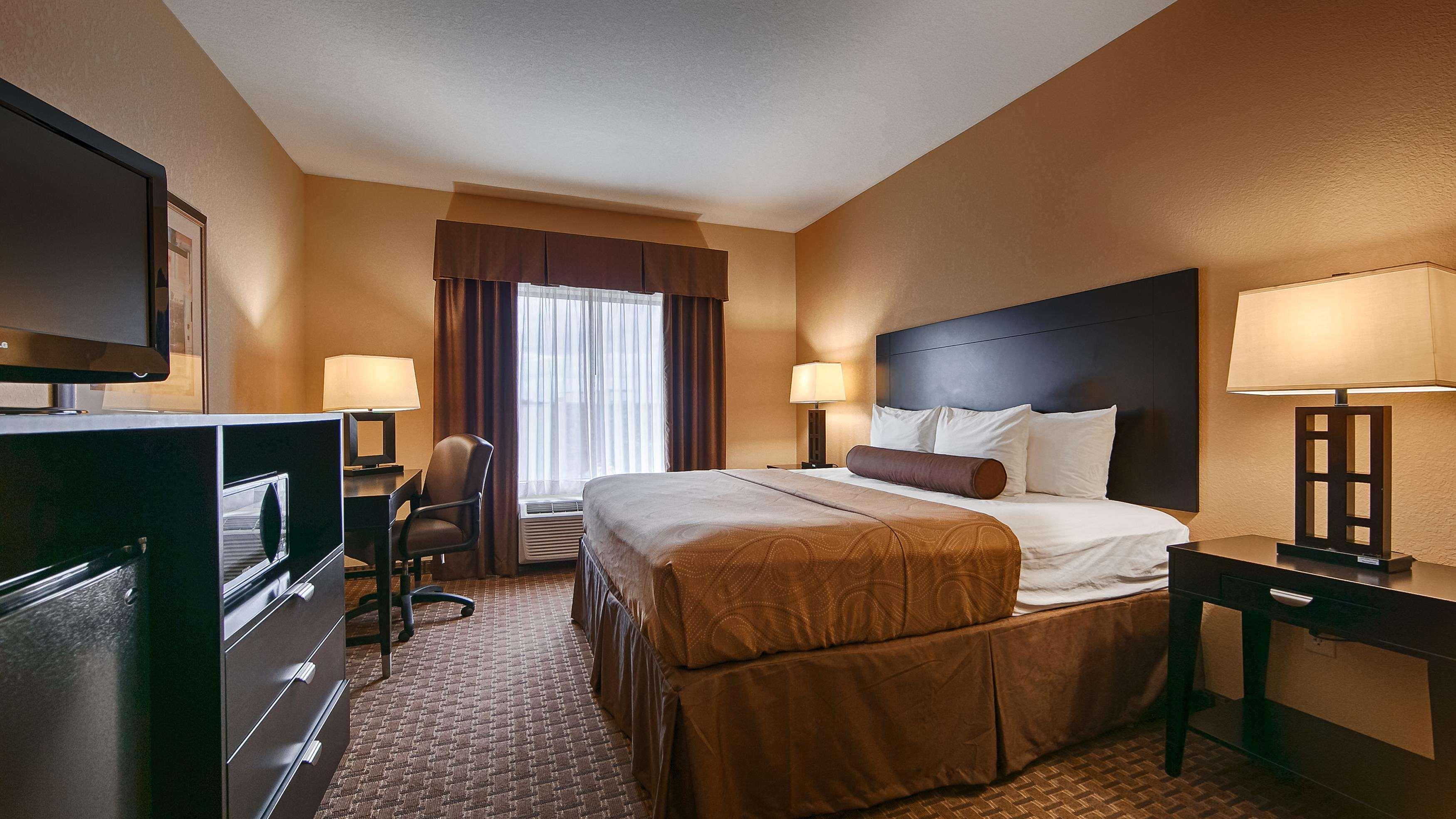 Best Western Bastrop Pines Inn Exterior photo