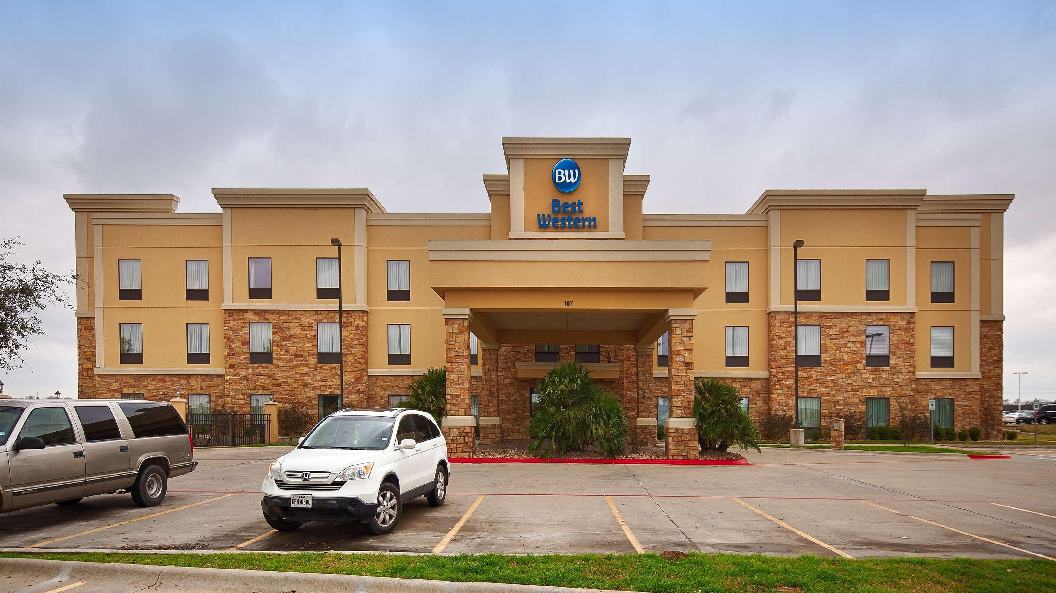 Best Western Bastrop Pines Inn Exterior photo