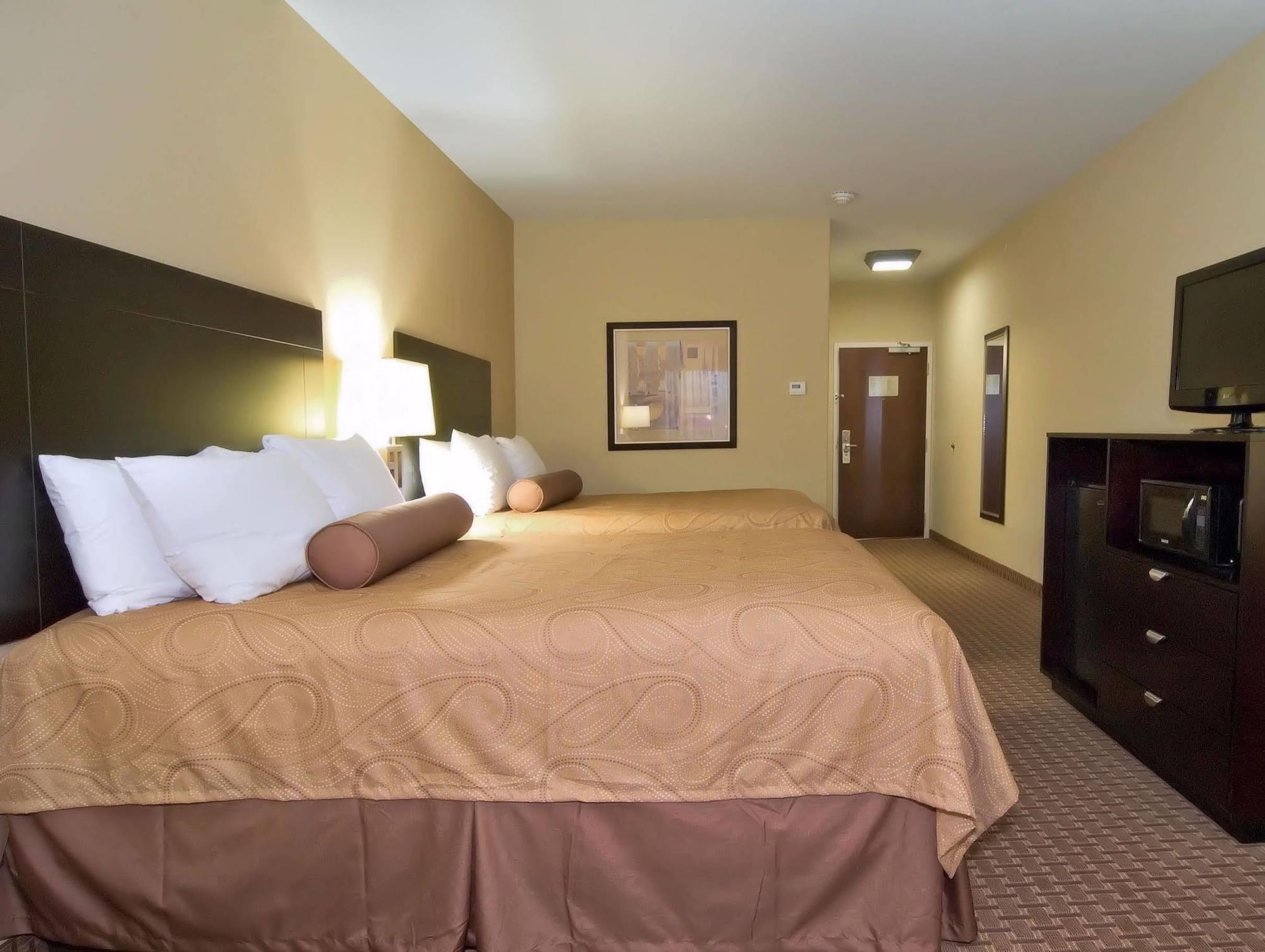Best Western Bastrop Pines Inn Exterior photo