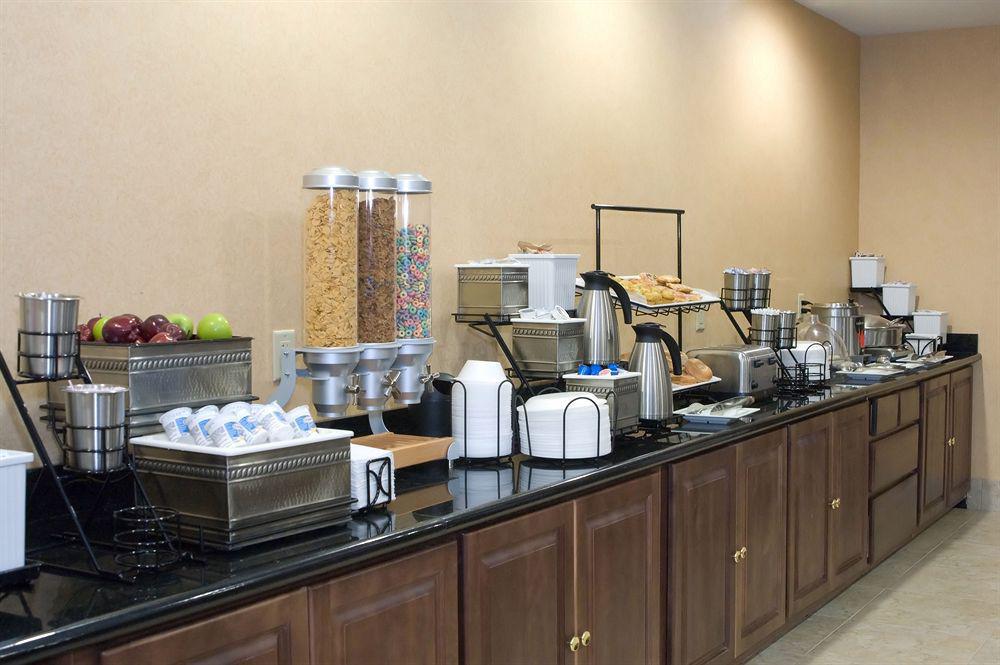 Best Western Bastrop Pines Inn Exterior photo